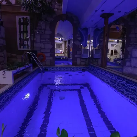 Villa Blue Home, Luxury With Pool In The Centre Larissa