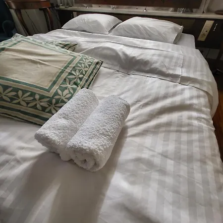 Villa Blue Home, Luxury With Pool In The Centre Larissa