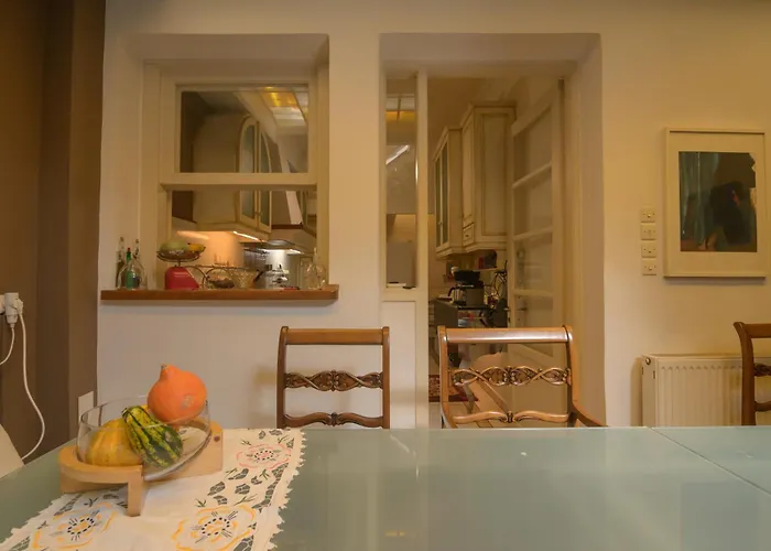 Villa Blue Home, Luxury With Pool In The Centre