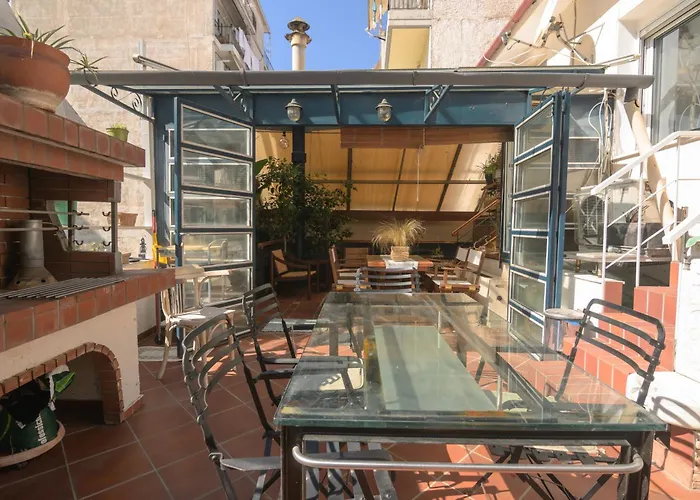 Blue Home, Luxury With Pool In The Centre Larissa