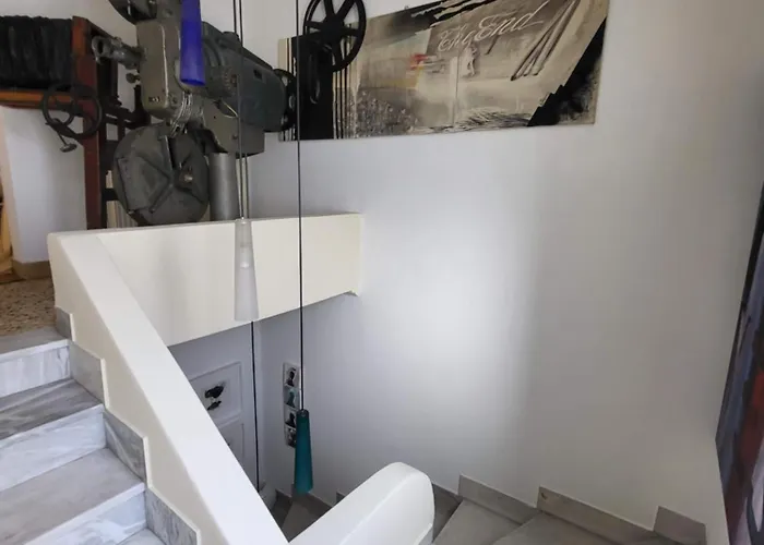 Villa Blue Home, Luxury With Pool In The Centre